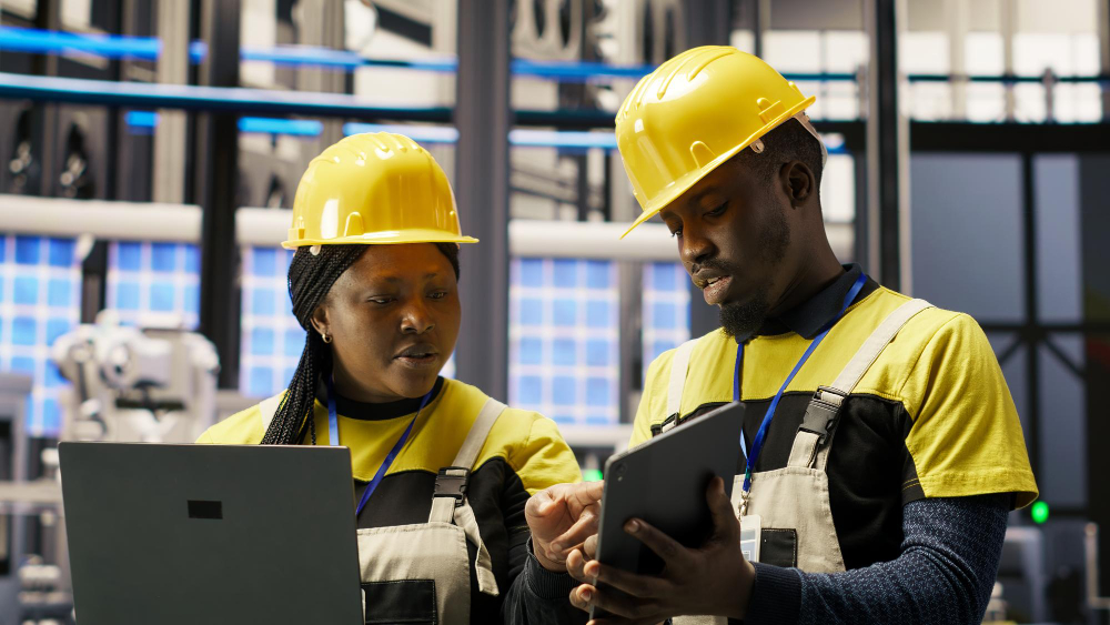 Engineers review data on mercury-free gold processing